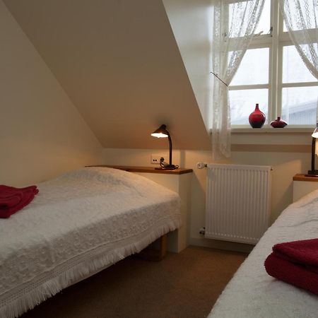 Guesthouse Gamla Ísafjörður Buitenkant foto