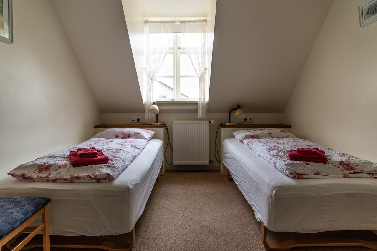 Guesthouse Gamla Ísafjörður Buitenkant foto